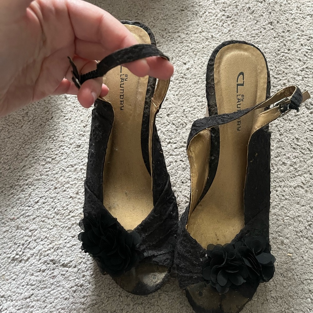 CL by Laundry Black Wedge Slingbacks with Ruffle Detail